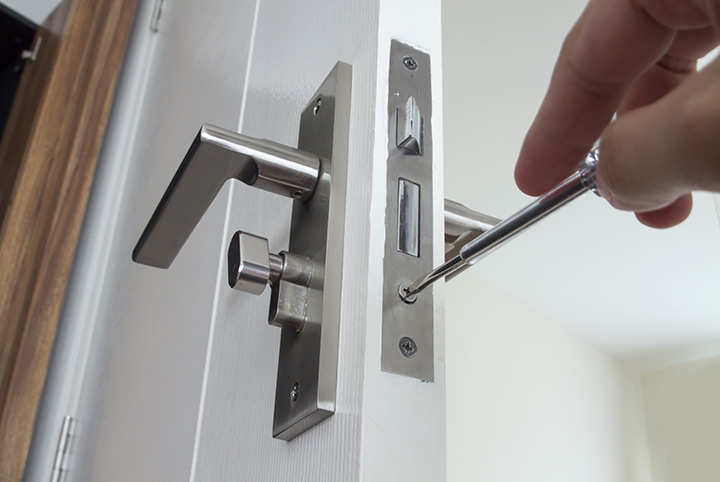 Our local locksmiths are able to repair and install door locks for properties in West Bromwich and the local area.